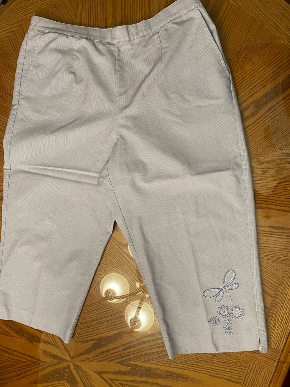 Alfred Dunner Light Blue Embroidered Crop Capris